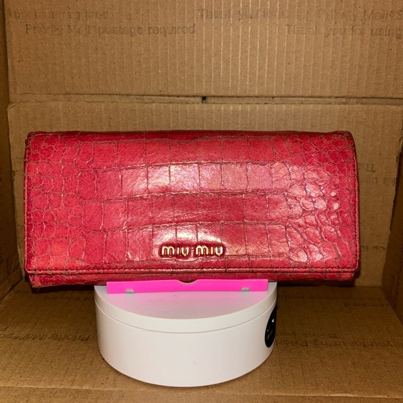 Miu Miu Pink Long Wallet - Picture 3 of 12